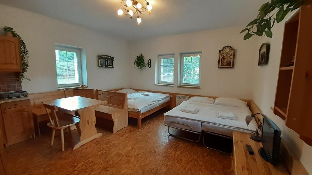 Resort Chribska Apartmany Adri Εξωτερικό φωτογραφία