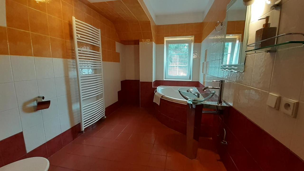 Resort Chribska Apartmany Adri Εξωτερικό φωτογραφία