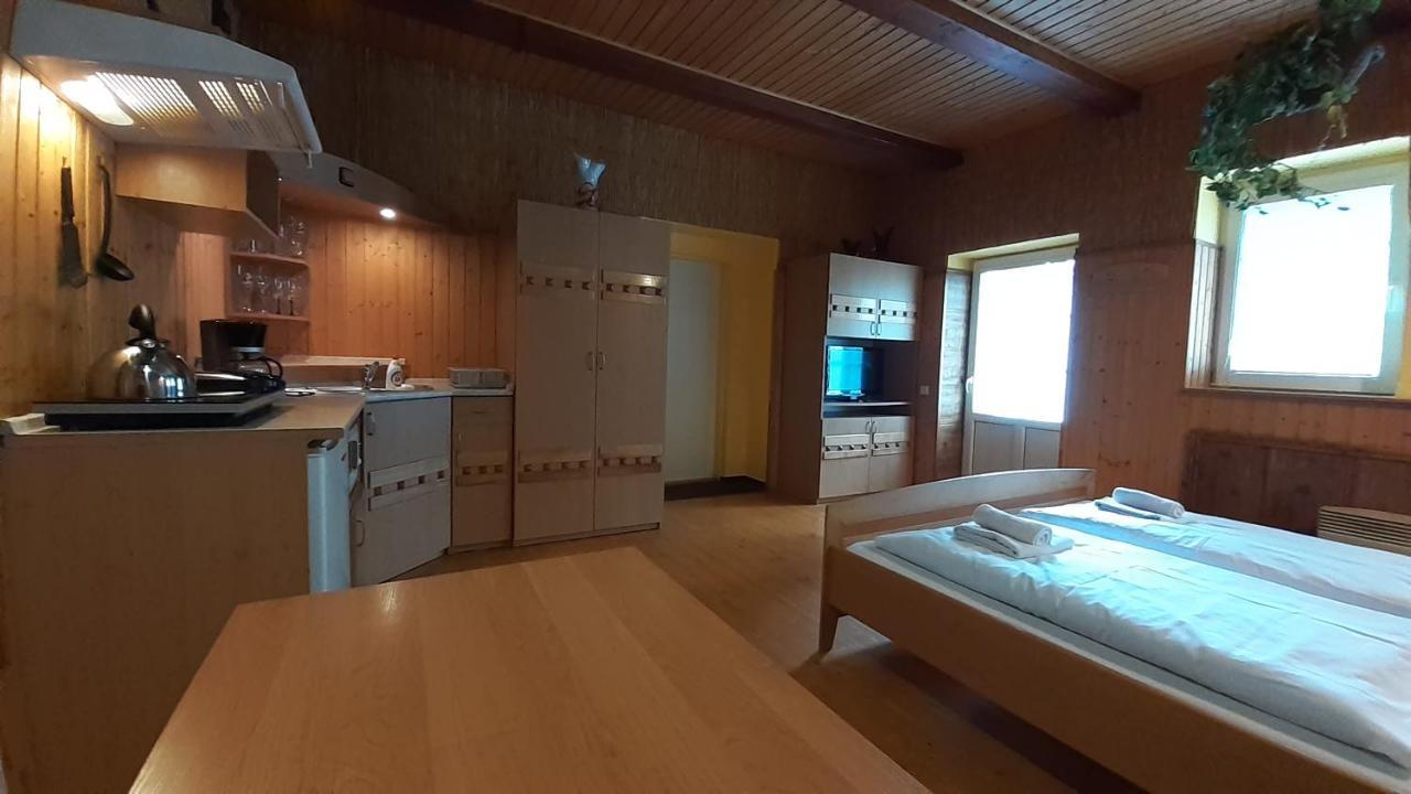 Resort Chribska Apartmany Adri Εξωτερικό φωτογραφία
